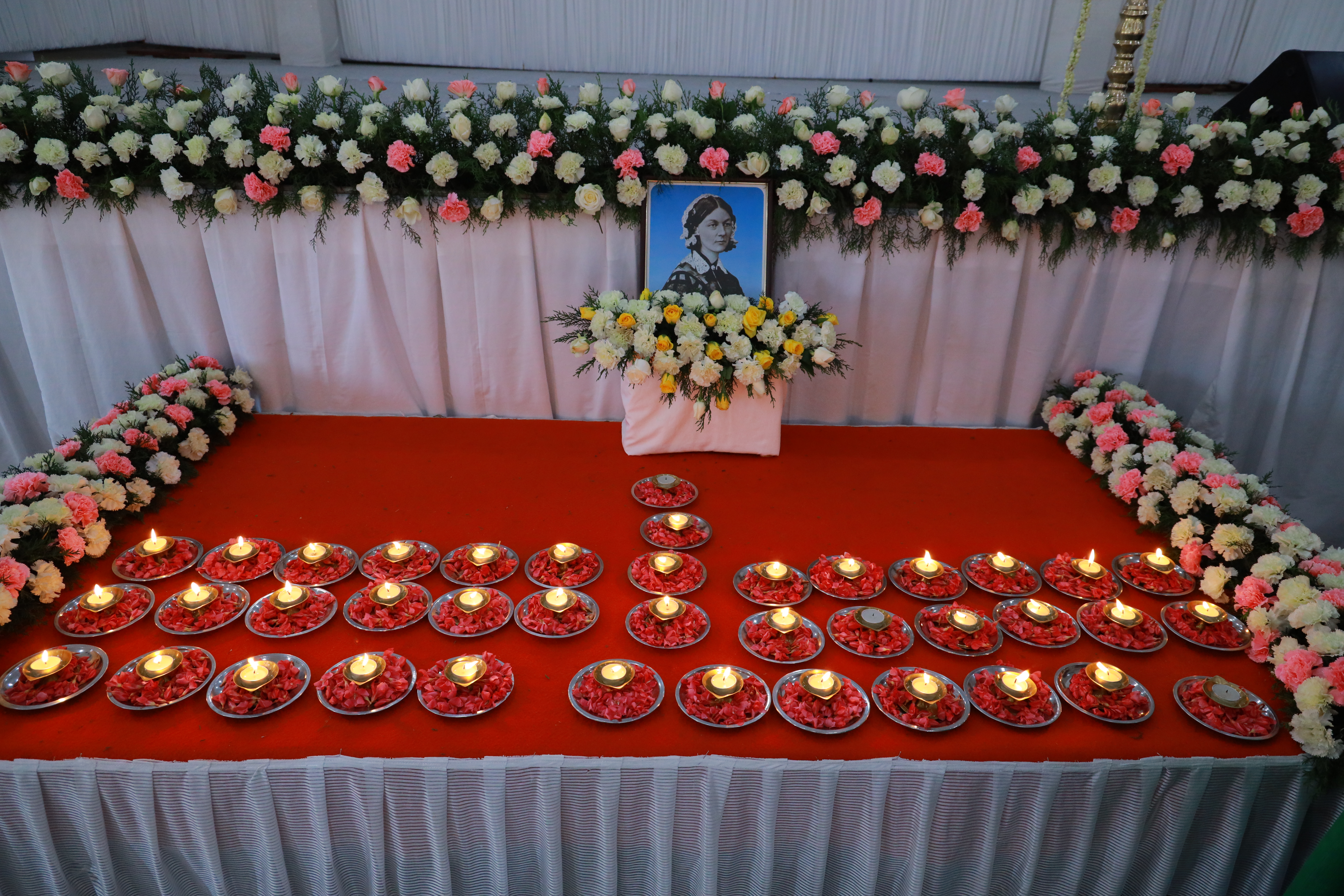 I WAS THAT LIGHT THAT MADE 
DARKNESS ITSELF APPEAR 
A THING OF COMFORT